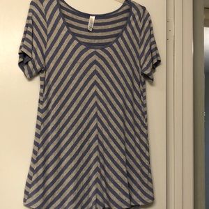 Lularoe Classic Tee